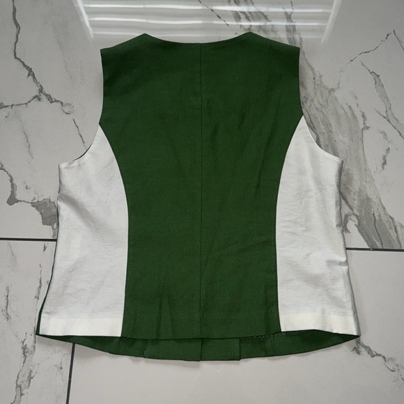 Green set from SOURCE UNKNOWN . Size medium never been worn - Picture 4 of 9